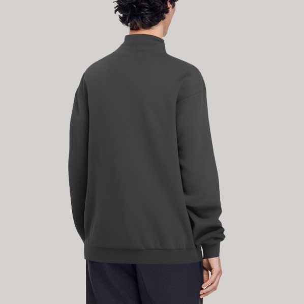 Simple turtleneck men's long-sleeved base layer shirt