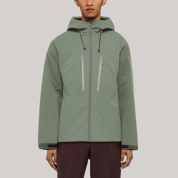 Fully seam waterproof outdoor men's jacket